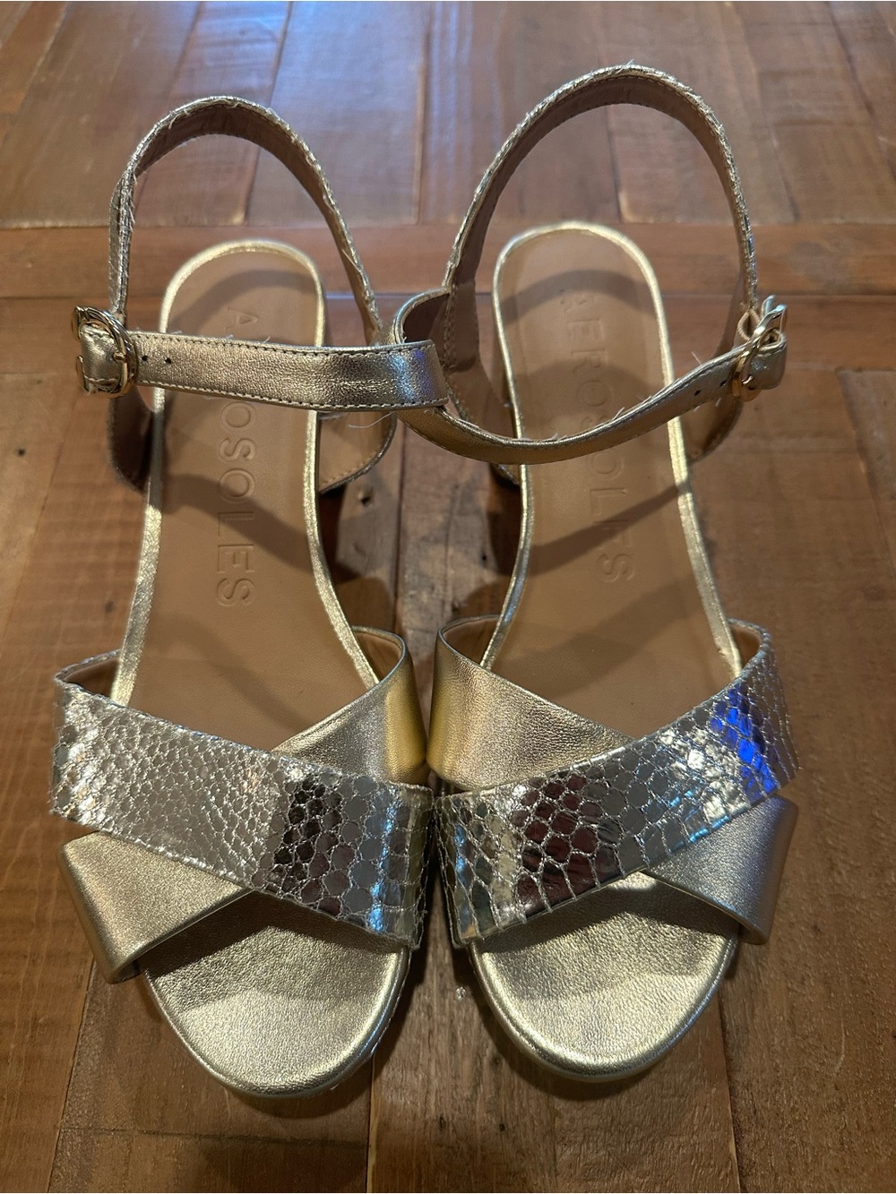 AEROSOLES Metallic Gold Textured Crossband Ankle-Strap Heels